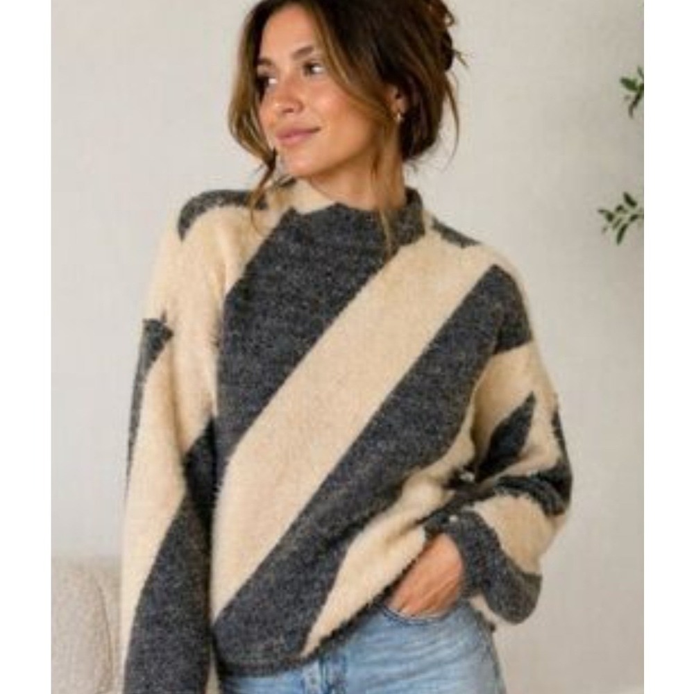 ✨️Anthropologie Maeve Geometric Striped Fuzzy Cozy Sweater Y2K boho knitwear 🏕